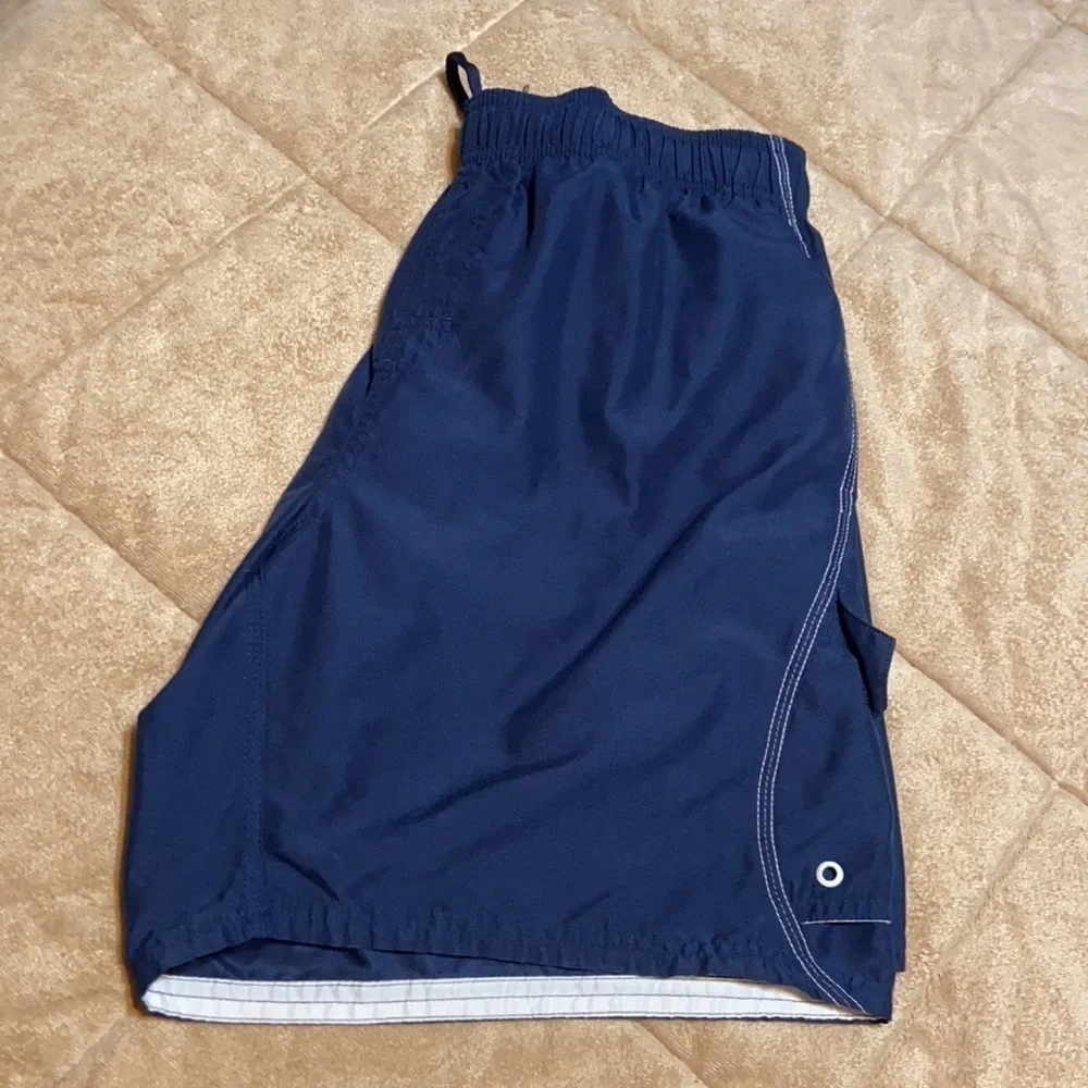 Nike side pocket drained drawstring elastic waistband swim trunks